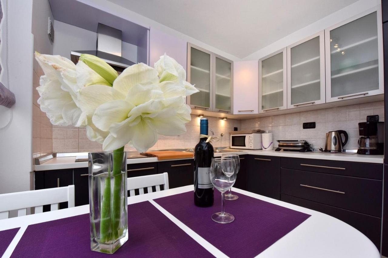 Apartments Lavizatic โปเรช ภายนอก รูปภาพ
