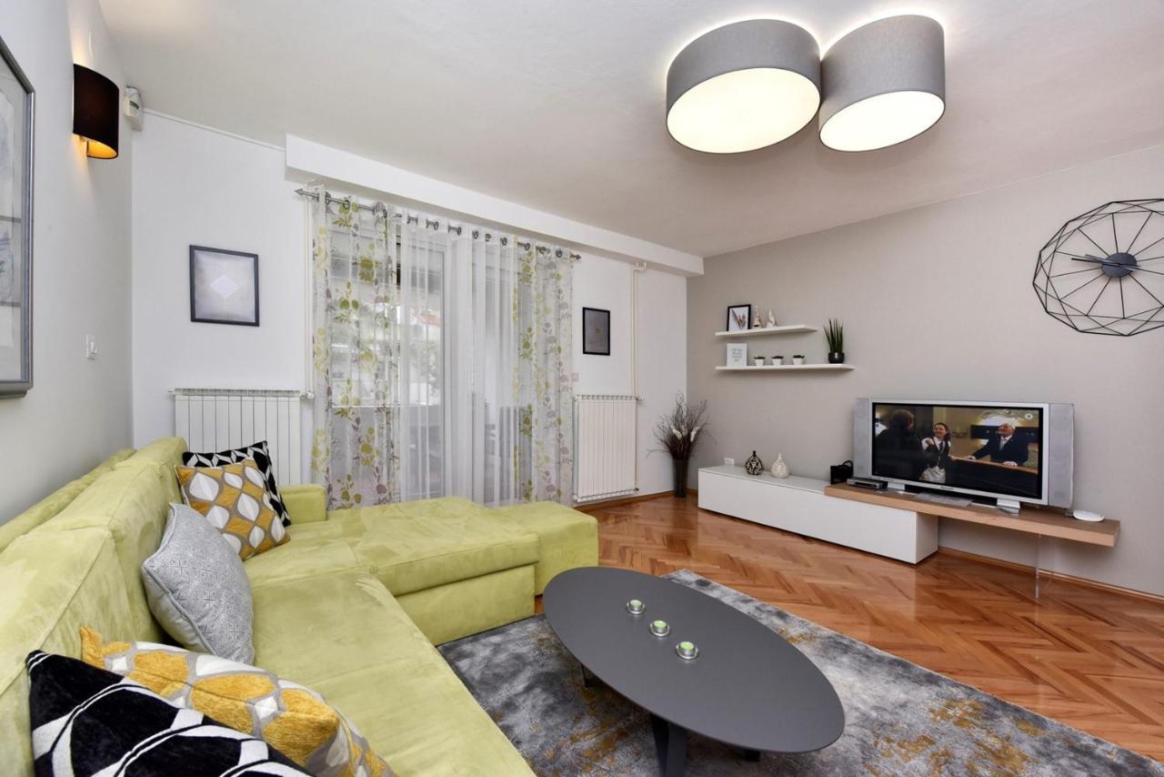 Apartments Lavizatic โปเรช ภายนอก รูปภาพ