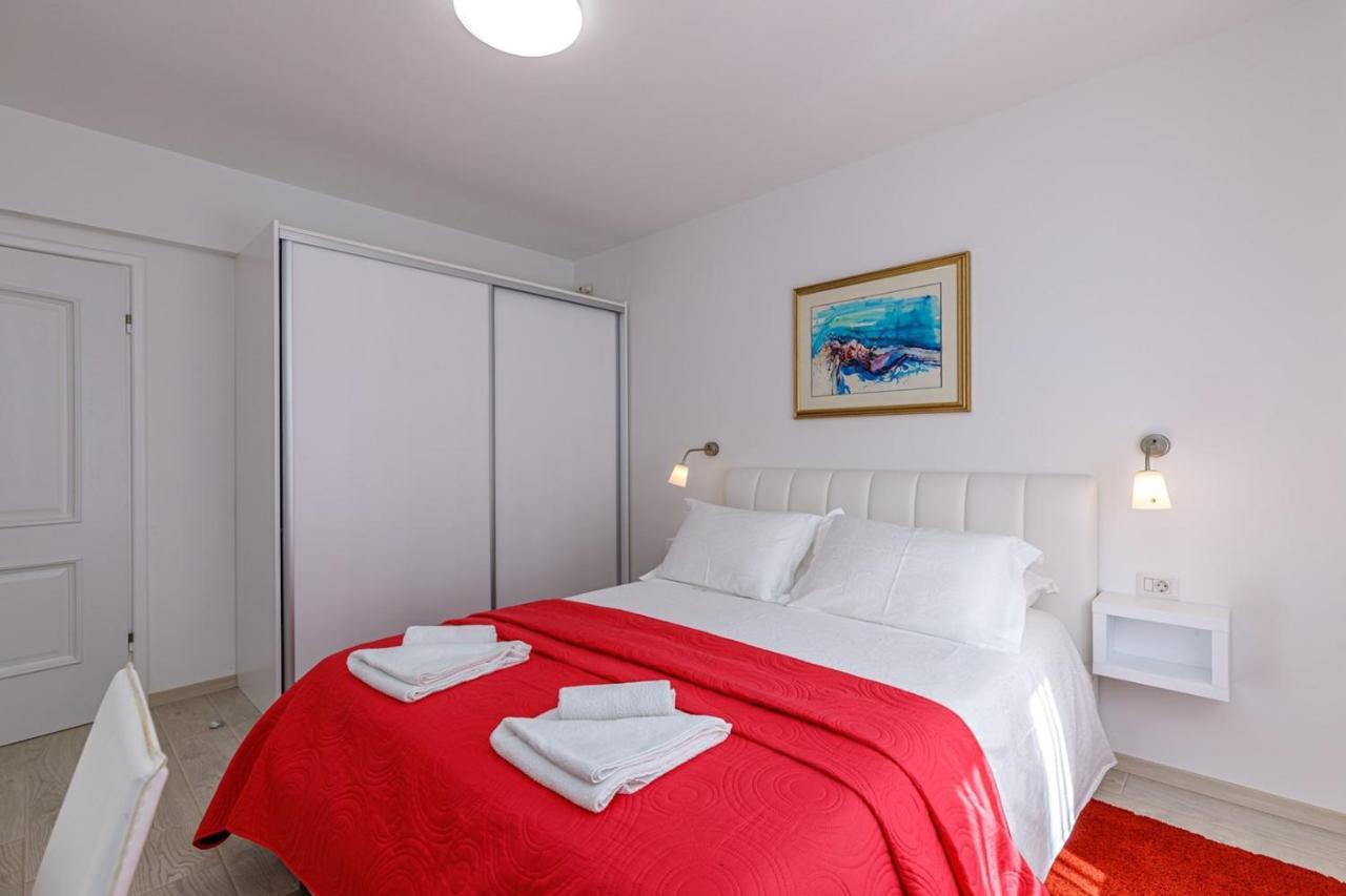 Apartments Lavizatic โปเรช ภายนอก รูปภาพ