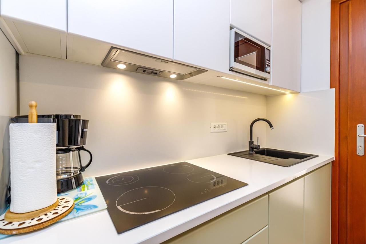 Apartments Lavizatic โปเรช ภายนอก รูปภาพ